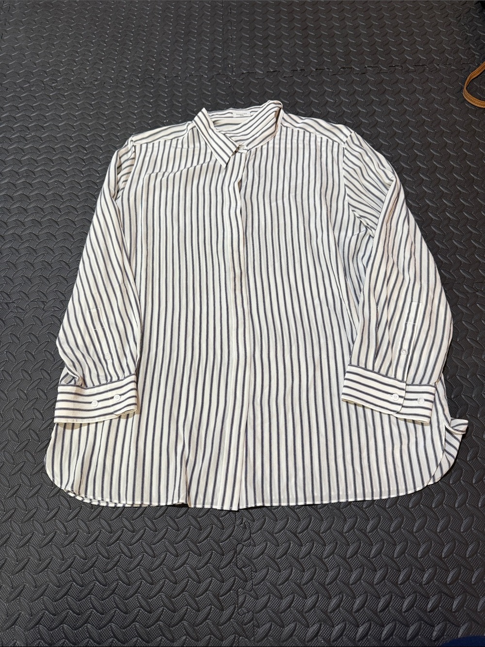 Babaton Aritzia White Button-Down Shirt with Black Vertical Stripes XL